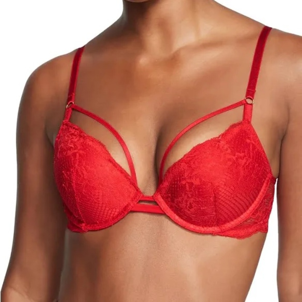 Victoria’s Secret very sexy push up bra